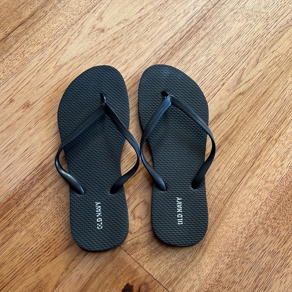 Lot of -3- Old Navy Black 🖤 Flip Flops - Picture 4 of 5